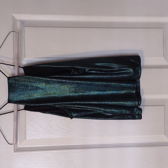 Spaghetti strap green glitter top - Picture 2 of 4